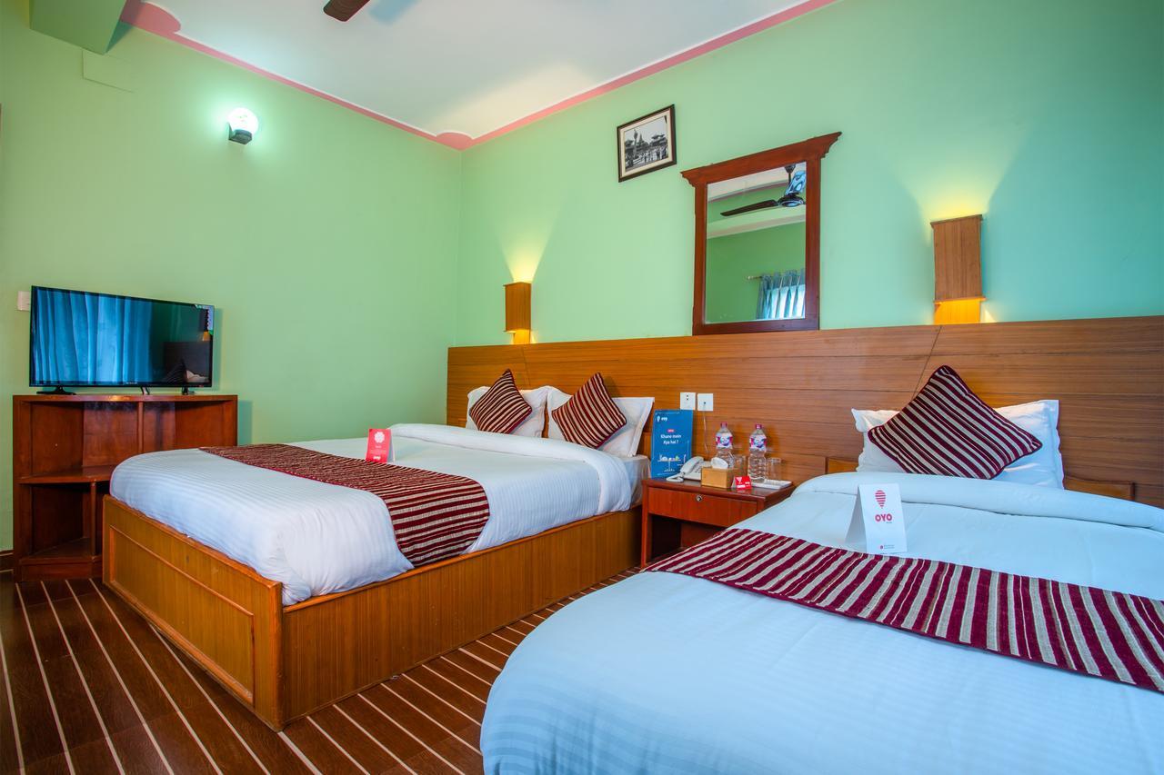 Hotel Glory Garden Pokhara Esterno foto