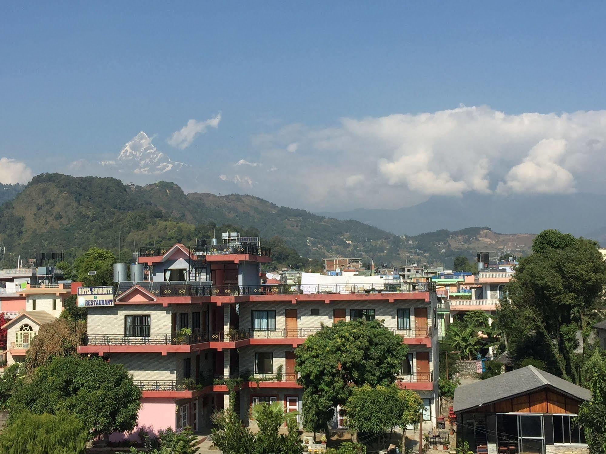 Hotel Glory Garden Pokhara Esterno foto