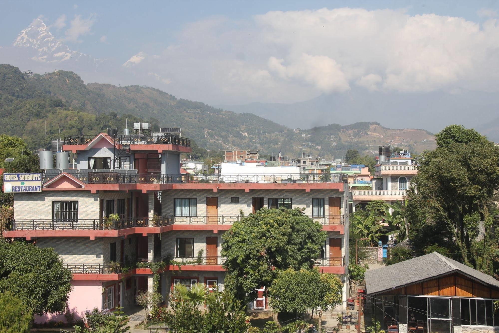 Hotel Glory Garden Pokhara Esterno foto