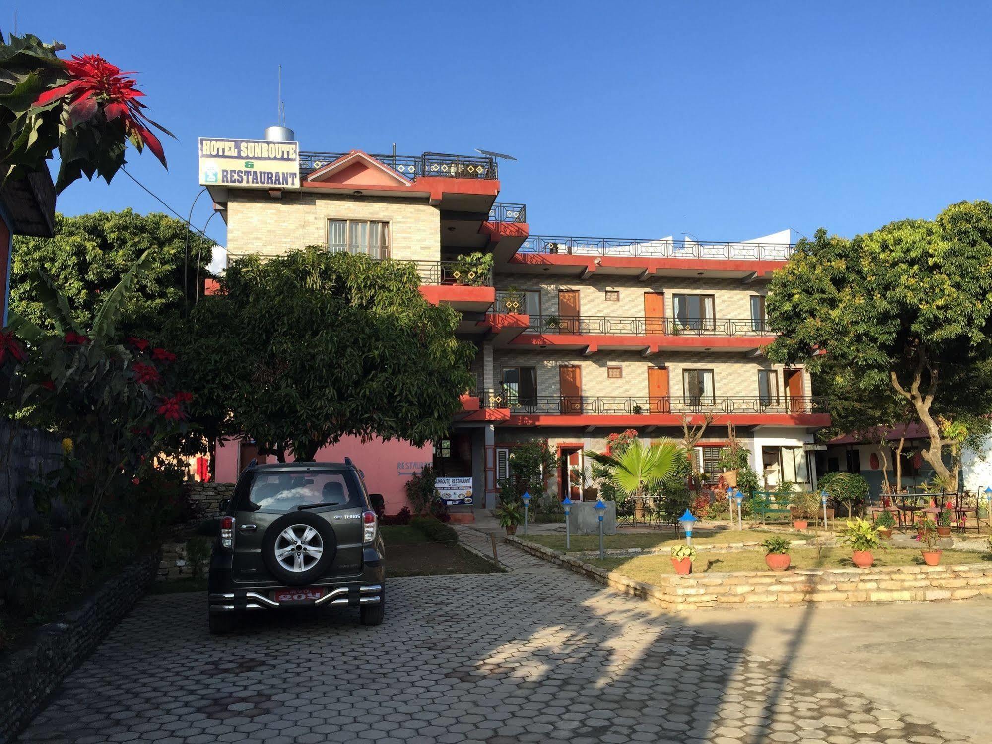 Hotel Glory Garden Pokhara Esterno foto