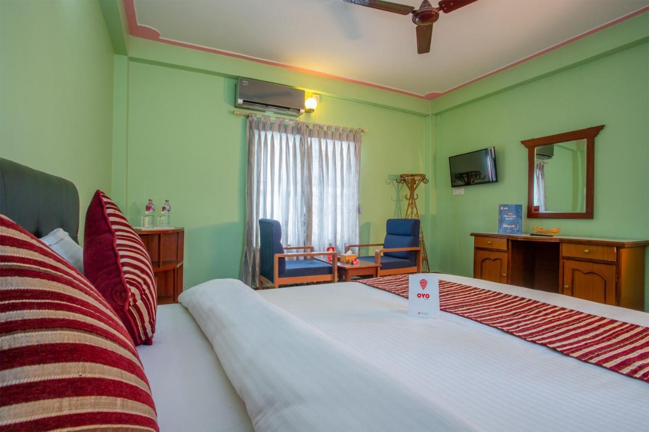 Hotel Glory Garden Pokhara Esterno foto