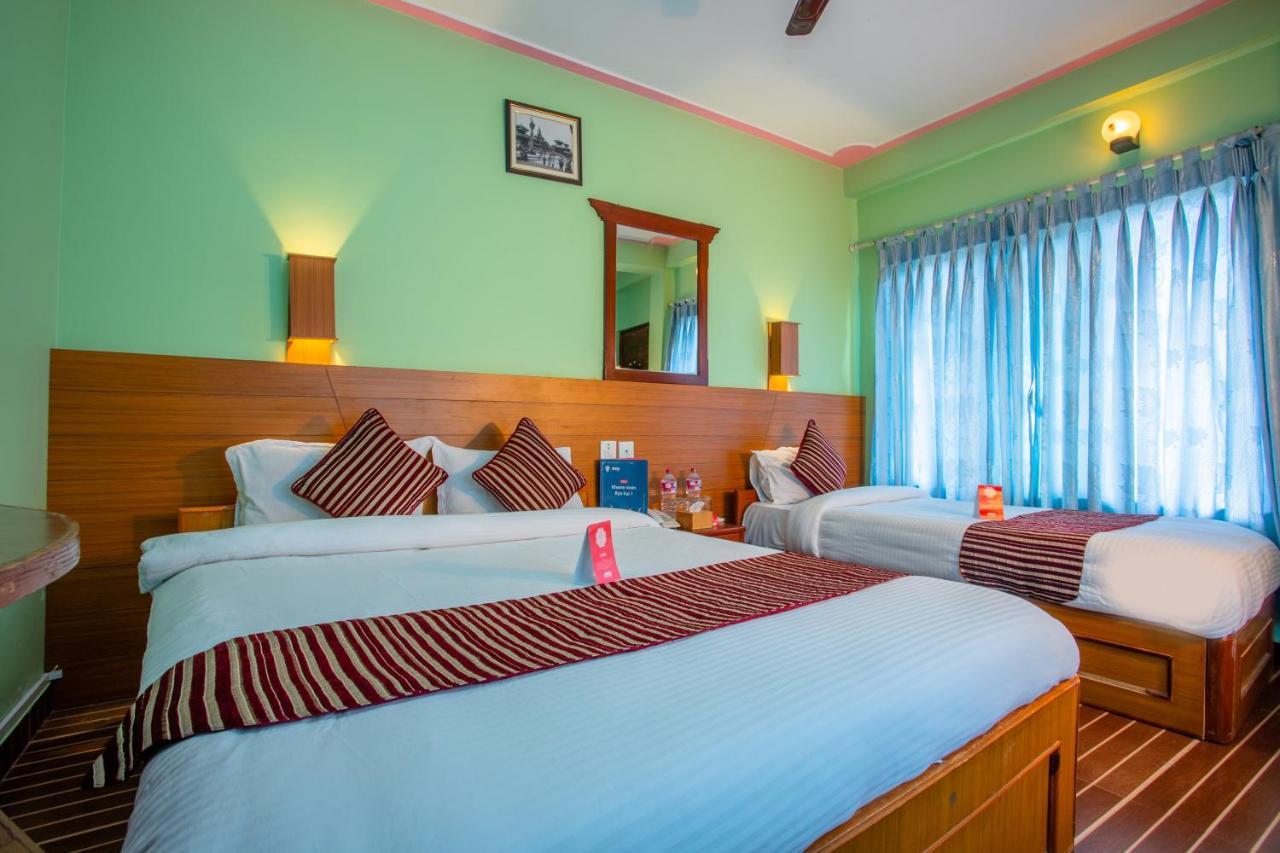 Hotel Glory Garden Pokhara Esterno foto