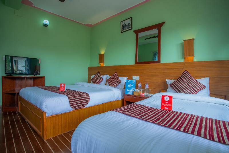 Hotel Glory Garden Pokhara Esterno foto