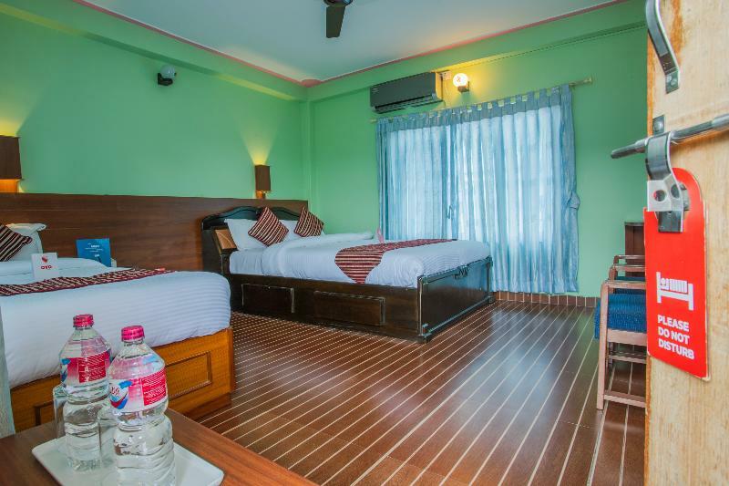 Hotel Glory Garden Pokhara Esterno foto